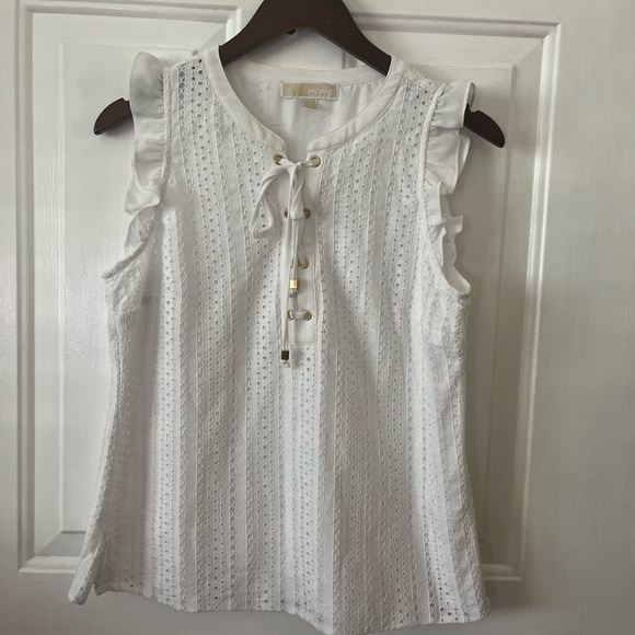 Michael Kors Gromet Lace Up Eyelet Lace Sleeveless Top - Picture 7 of 8